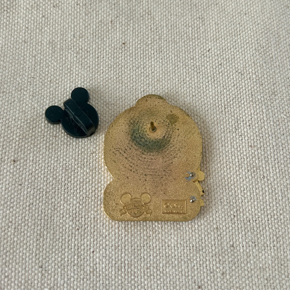 Walt Disney The Man and His Dreams Pin (2002) - Picture 2 of 2